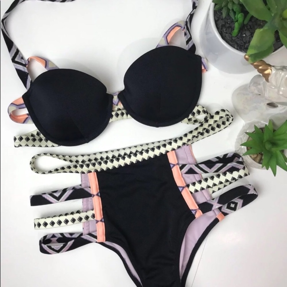 Victoria’s Secret Bikini Set
